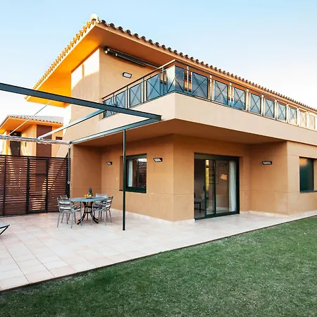 Torremirona Birdie Hotel Navata