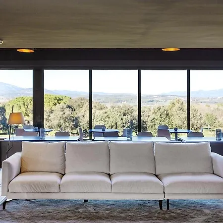 Torremirona Birdie Hotel Navata